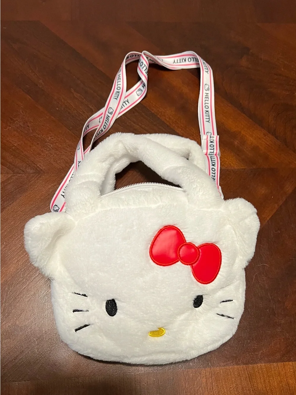 Hello Kitty Plush Shoulder Bag in White and Red